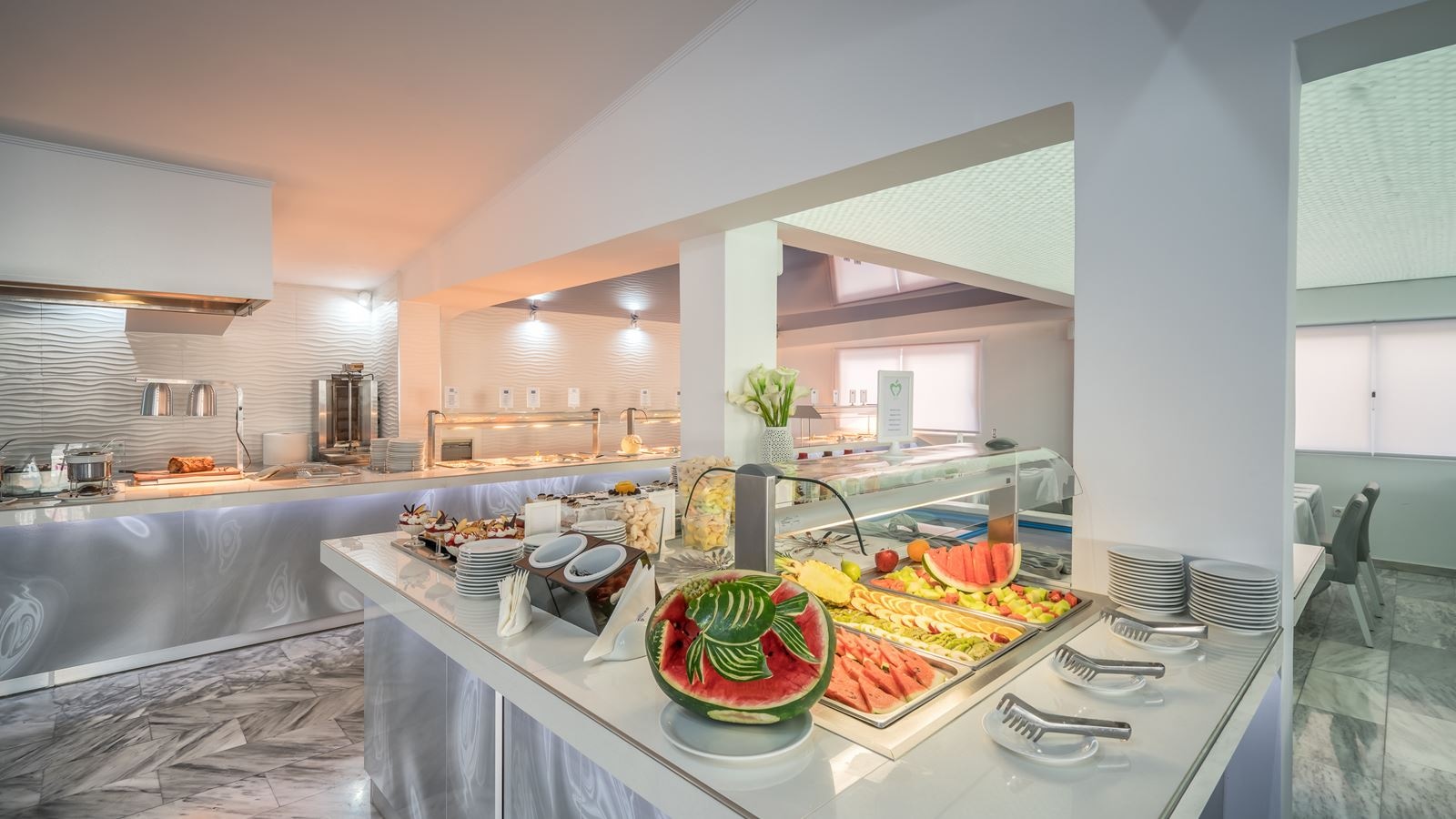 restaurants-restaurant