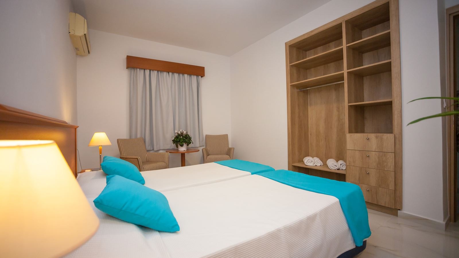 rooms-grand-two-bedroom-family-apartment