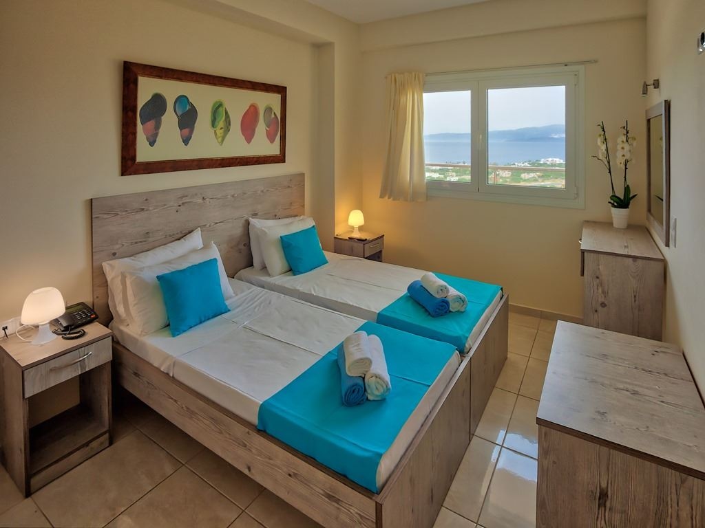 rooms-family-apartment