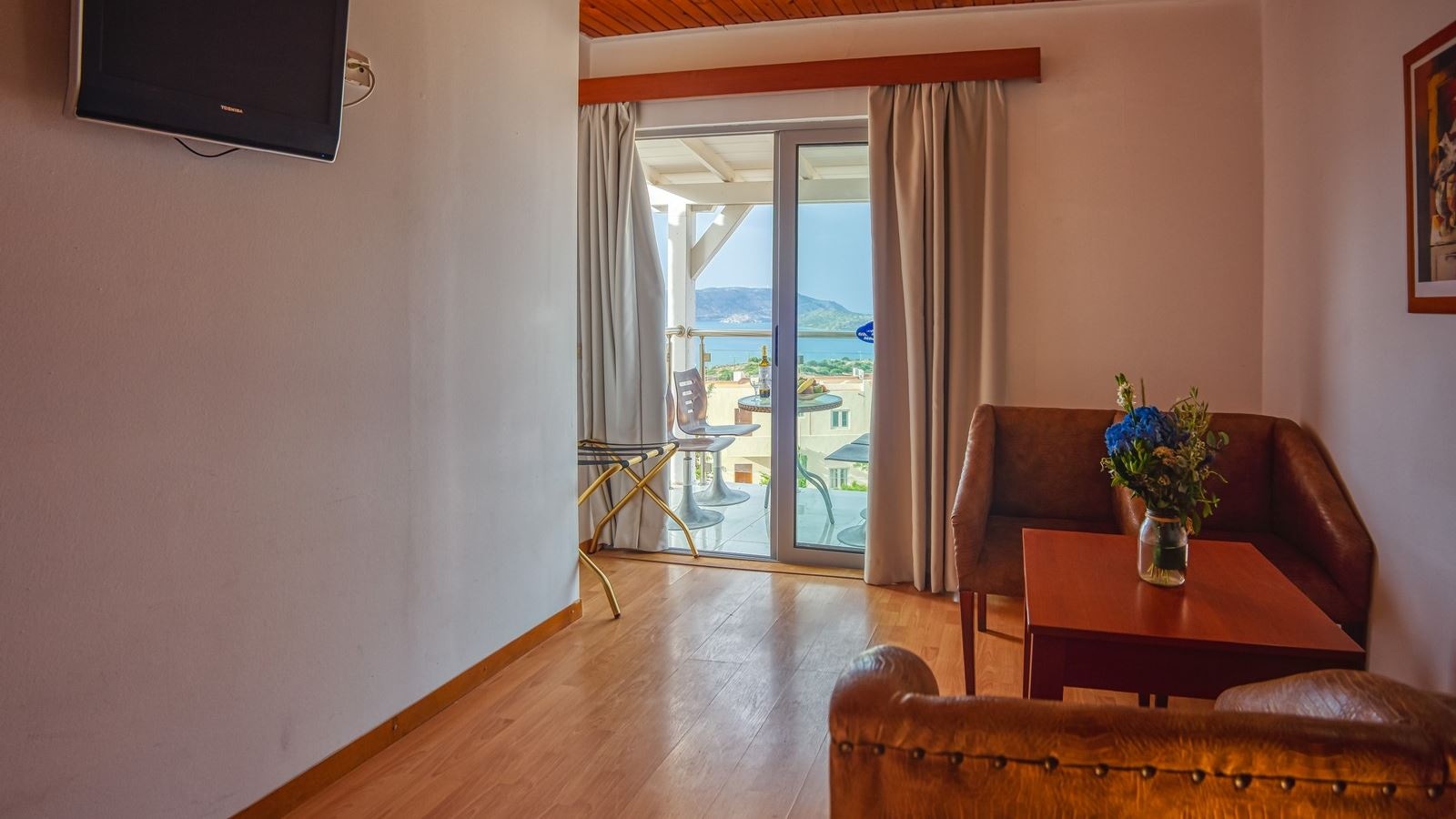 rooms-two-bedroom-family-apartment