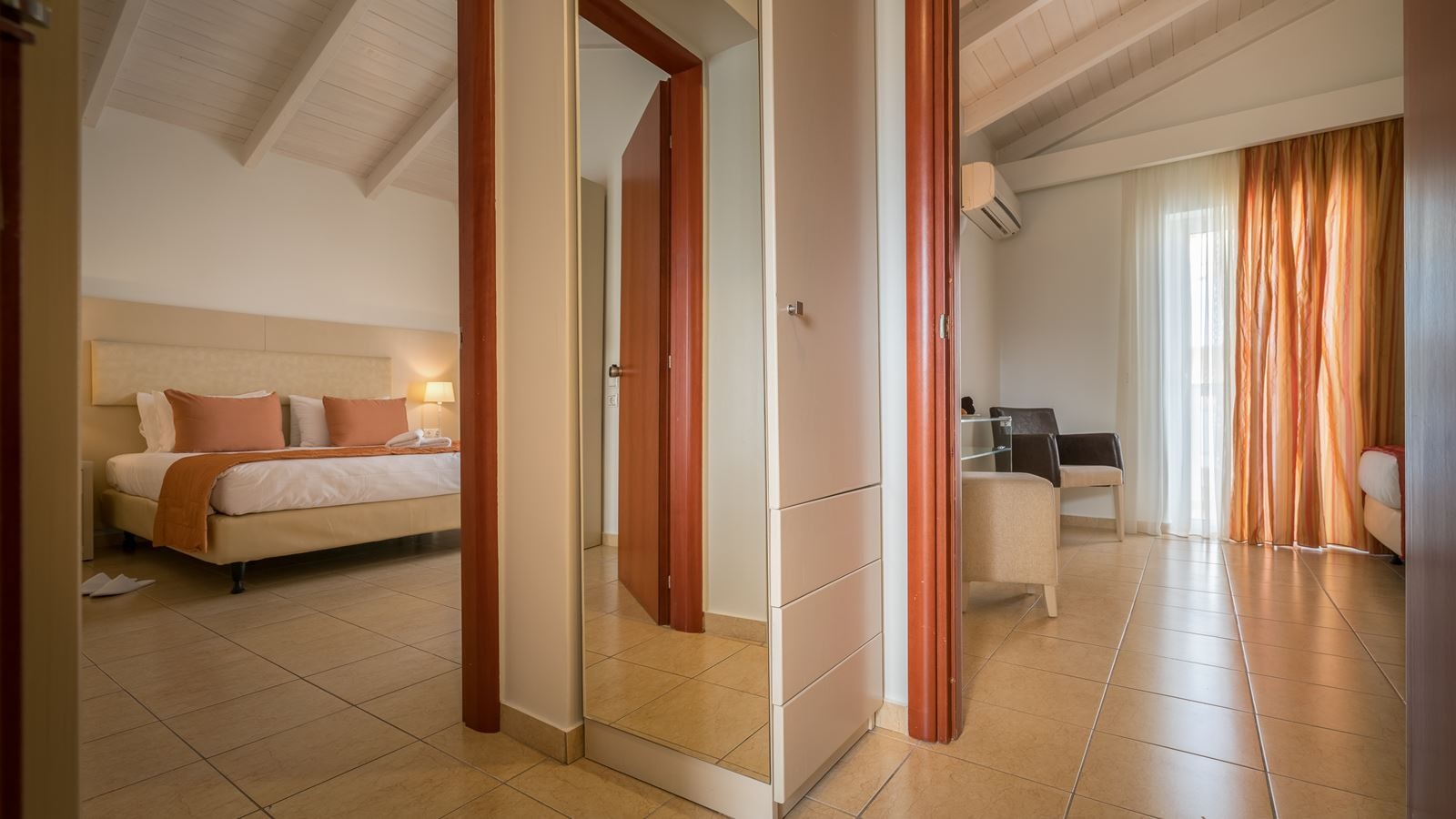 rooms-superior-suite