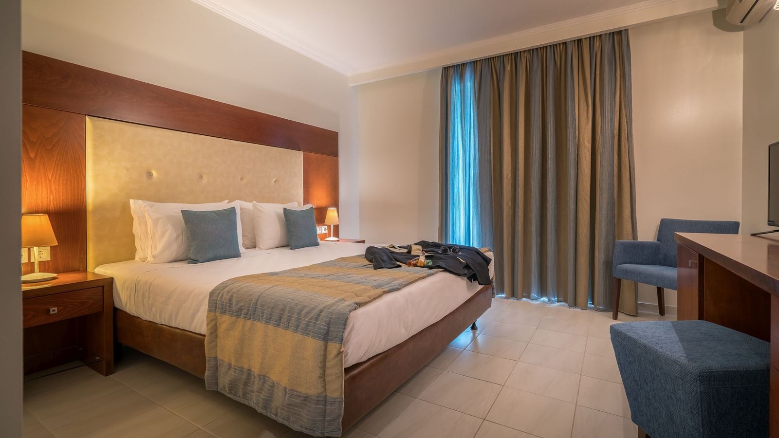 rooms-executive-suite