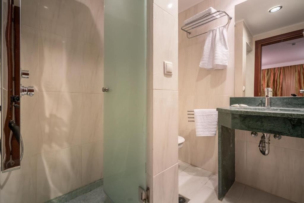 rooms-executive-suite