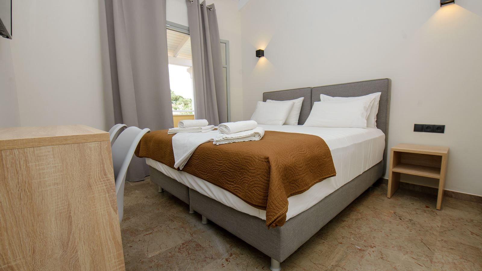 rooms-1-bedroom-apartments