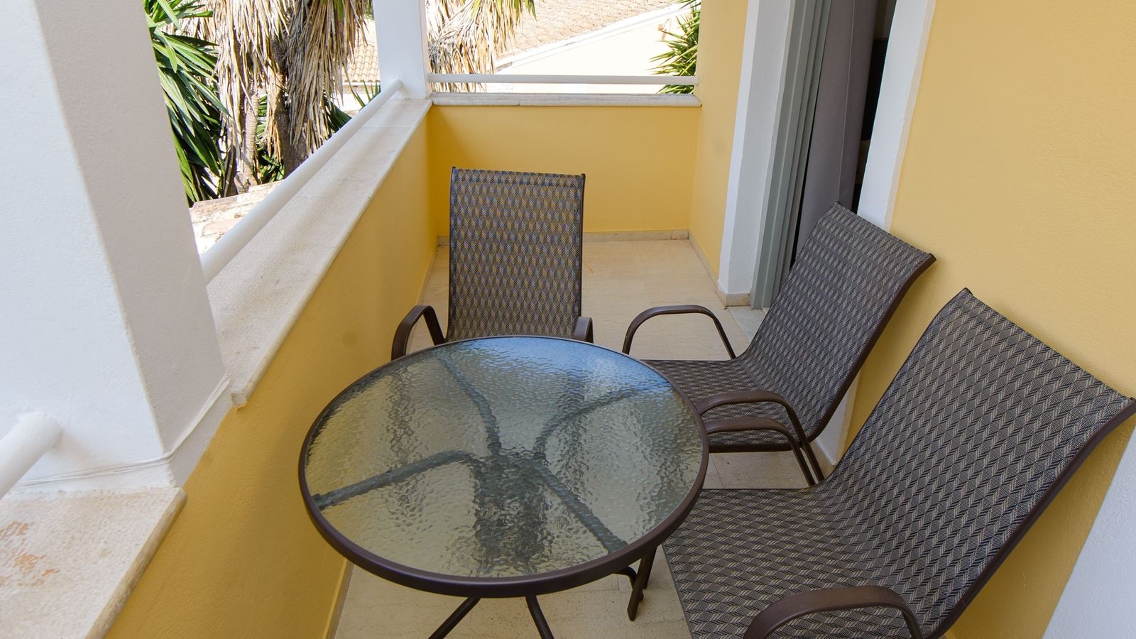 rooms-1-bedroom-apartments