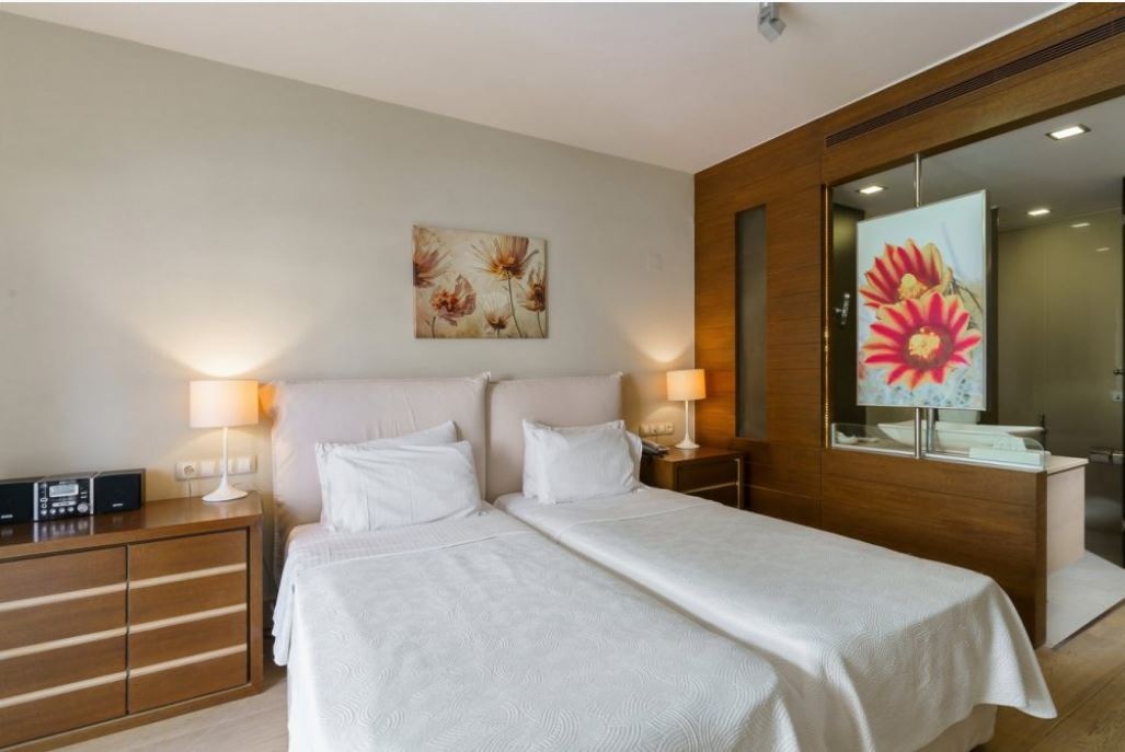 rooms-room-standard-double-landview-balcony-or-terrace