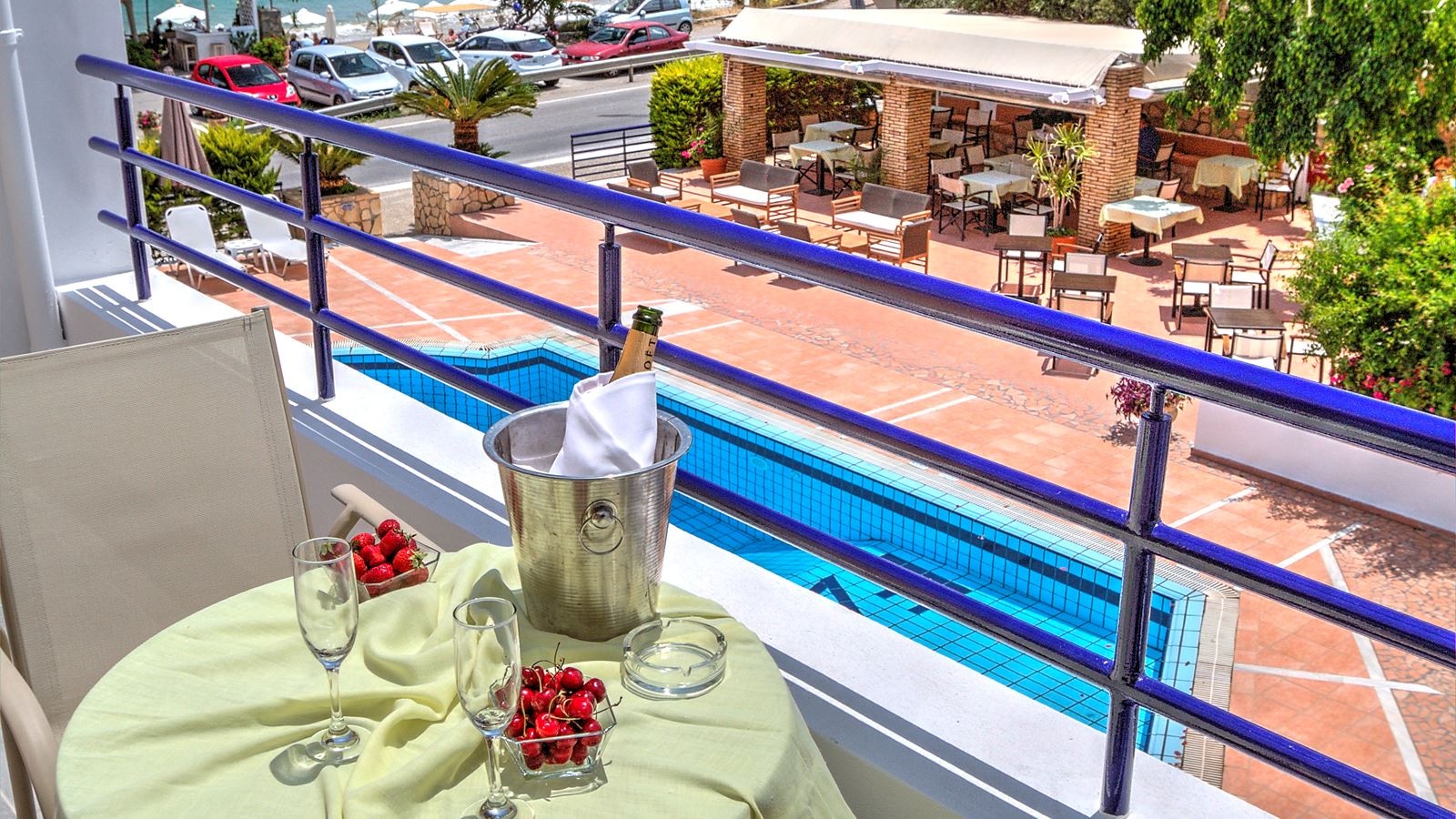 restaurants-faedra--lounge-restaurant