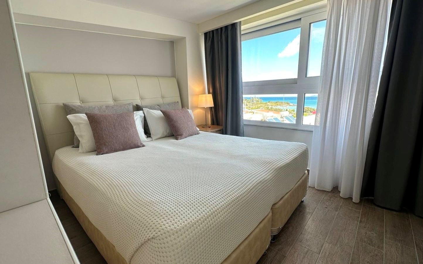 rooms-suite-junior-2-rooms