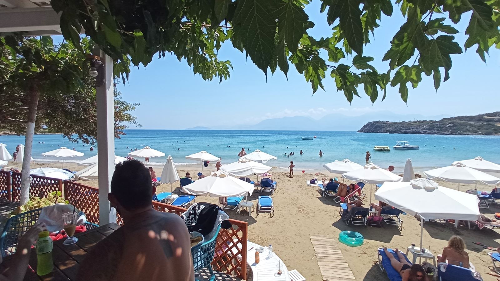 restaurants-faedra-beach-restaurant