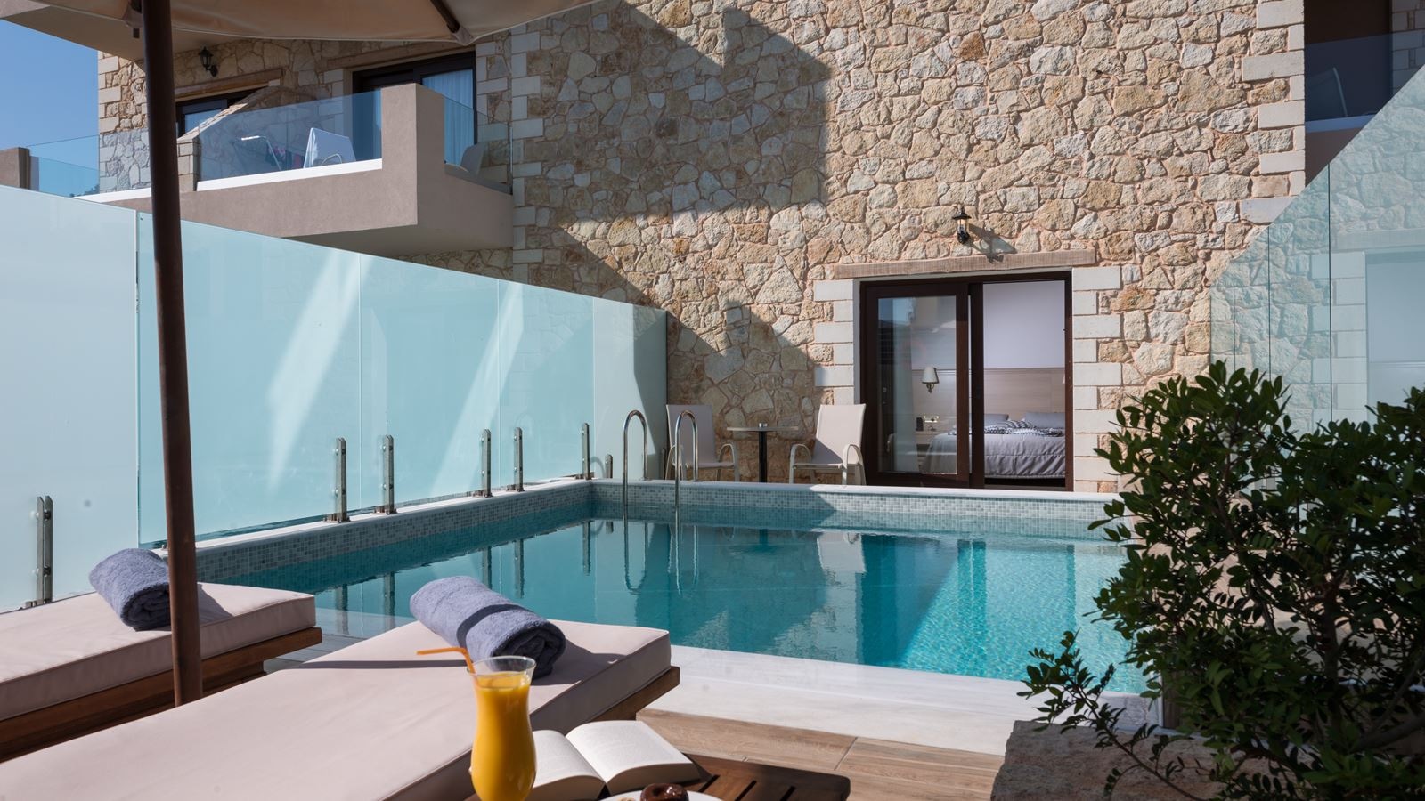 rooms-double-standard-room-private-pool