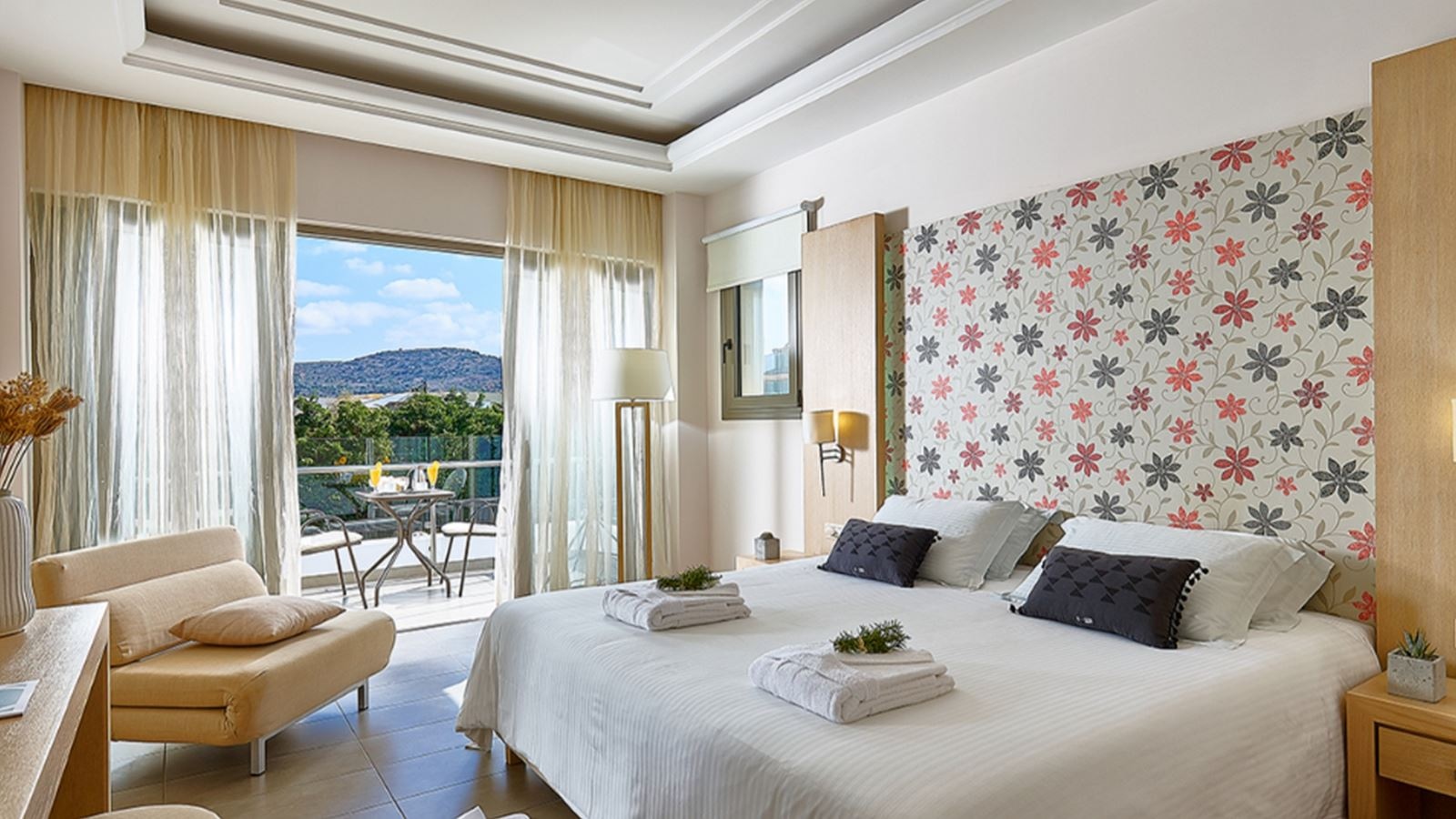 rooms-superior-room-garden--mountain-view--balcony