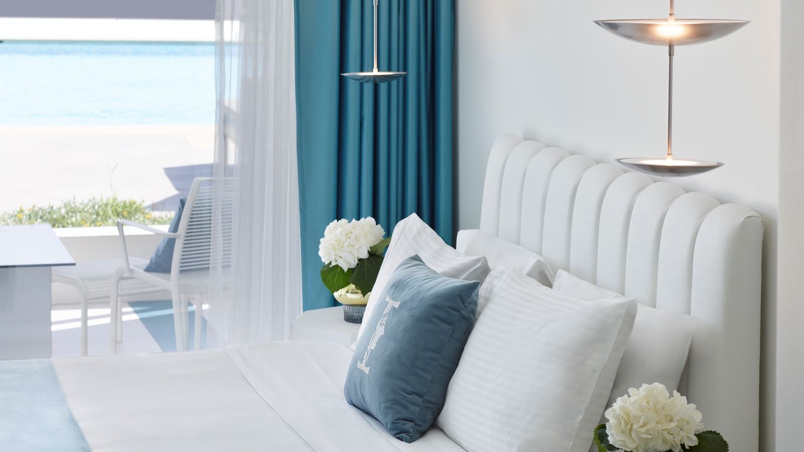 rooms-silver-family-2-bedroom-land-view