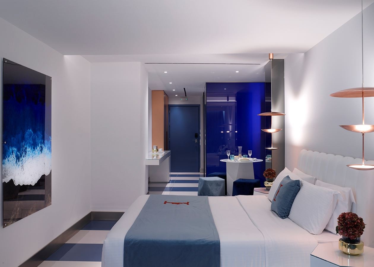 rooms-copper-junior-suite-land-view