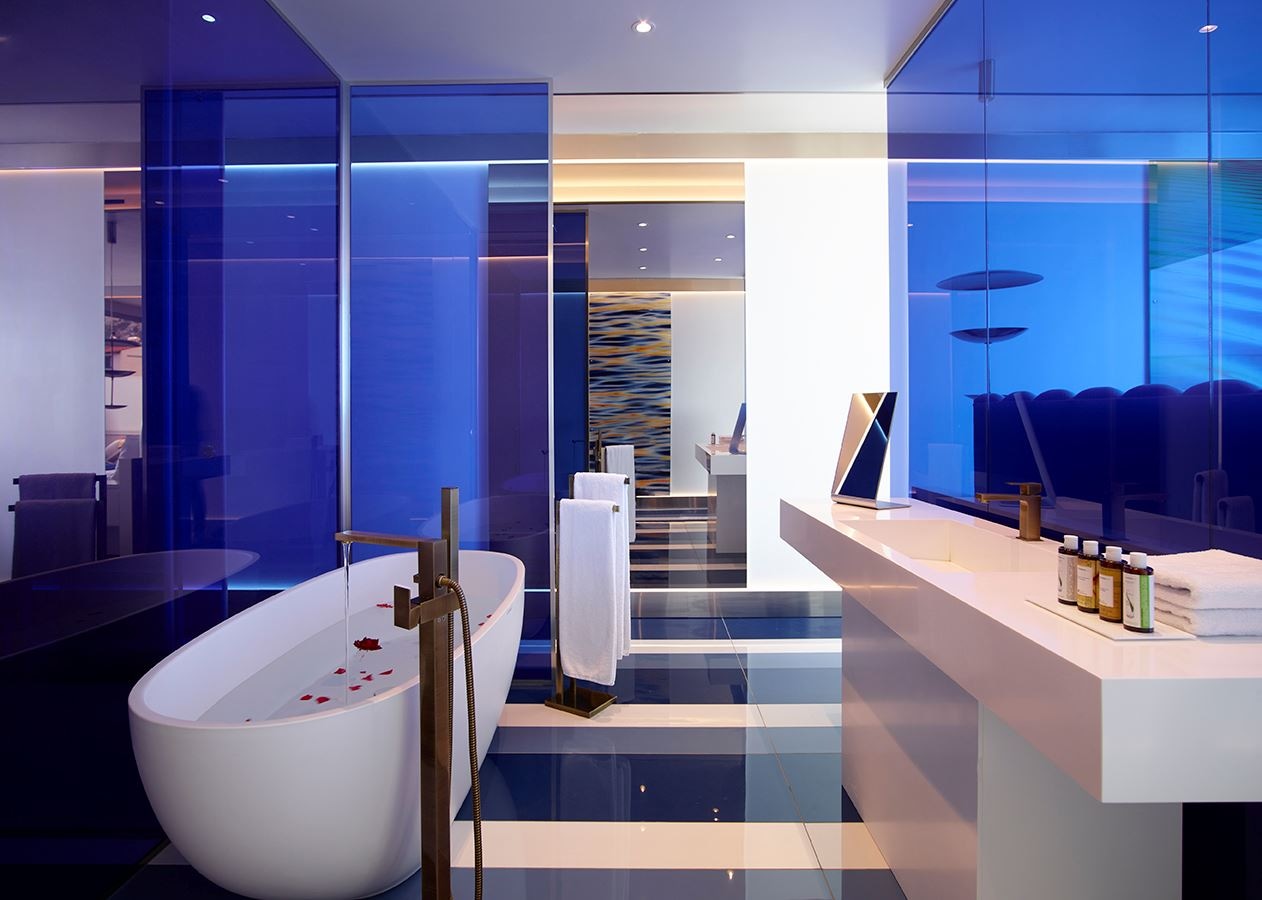 rooms-gold-suite-sea-view-with-private-pool