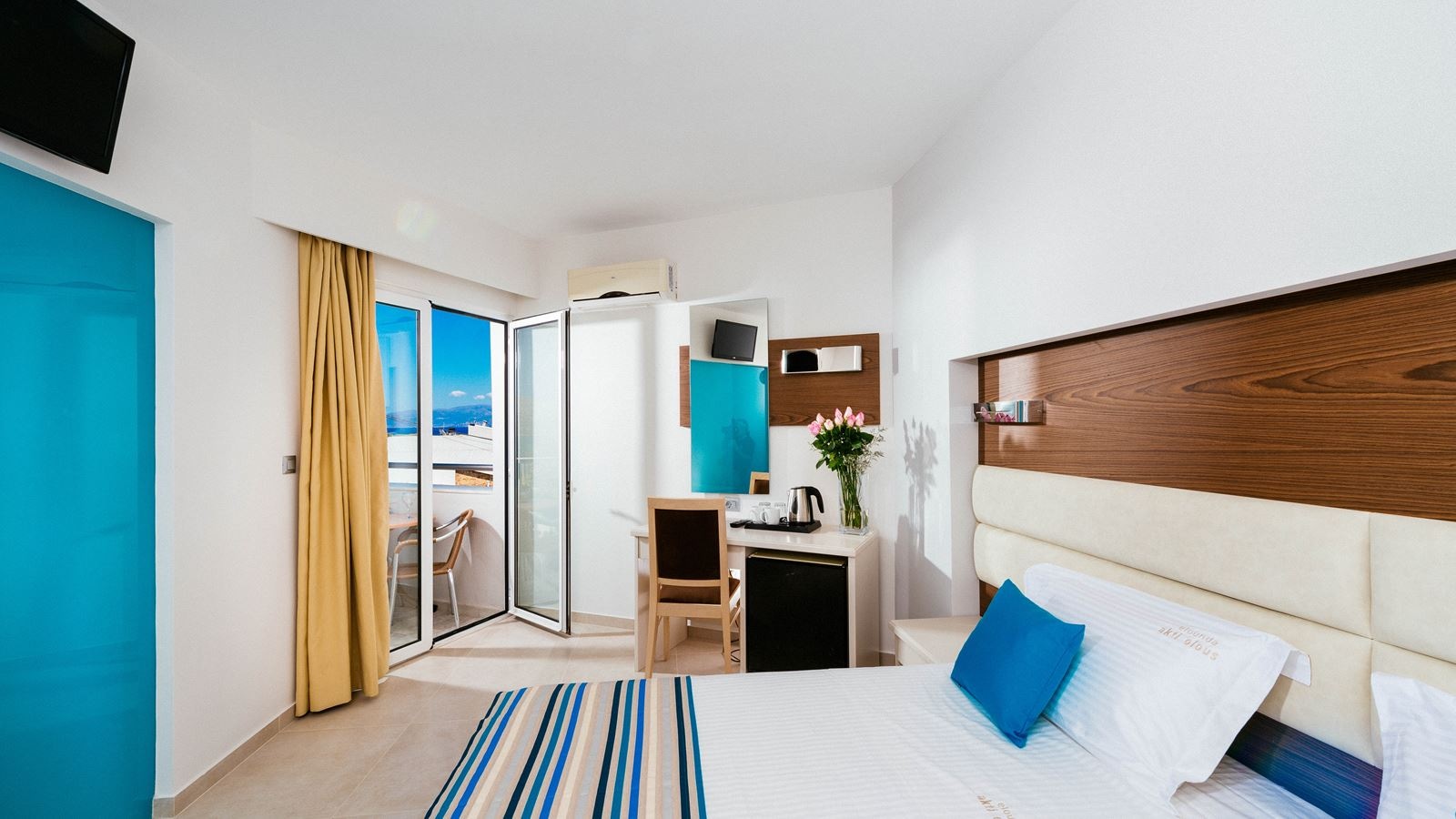 rooms-side-sea-view-double-room