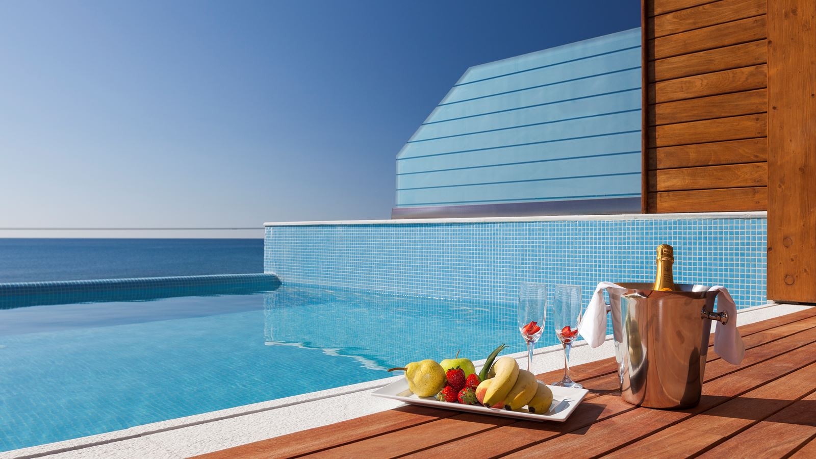 rooms-executive-suite-with-private-pool--sea-view