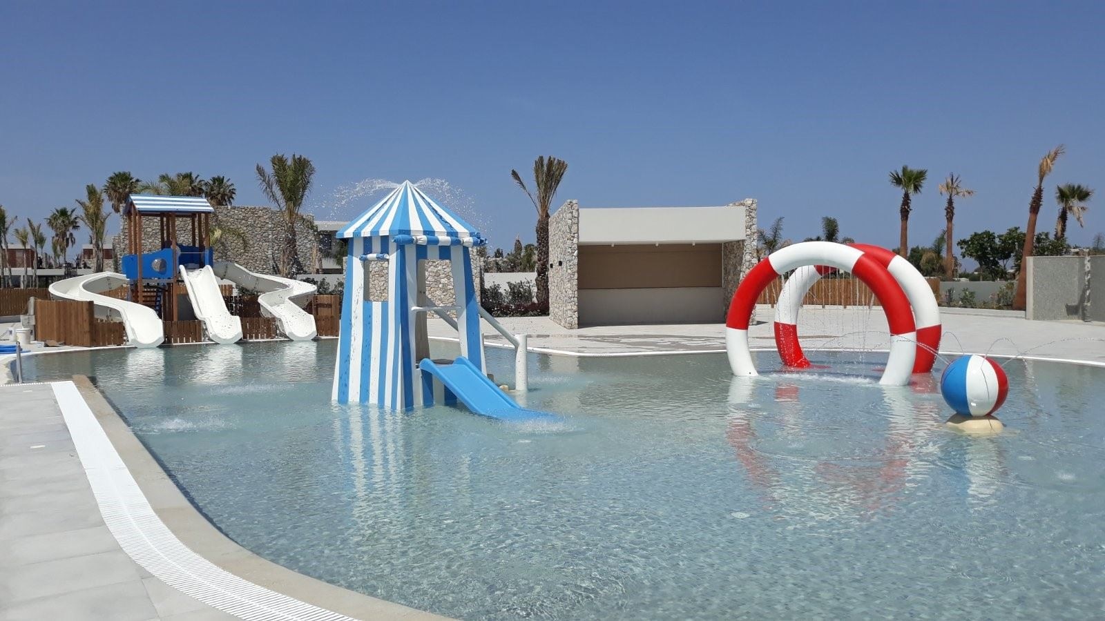 pools-outdoor-childrens-pool