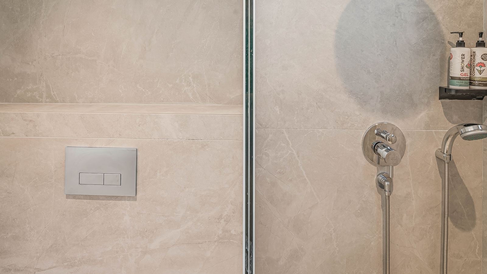 rooms-elegant-superior-double-room