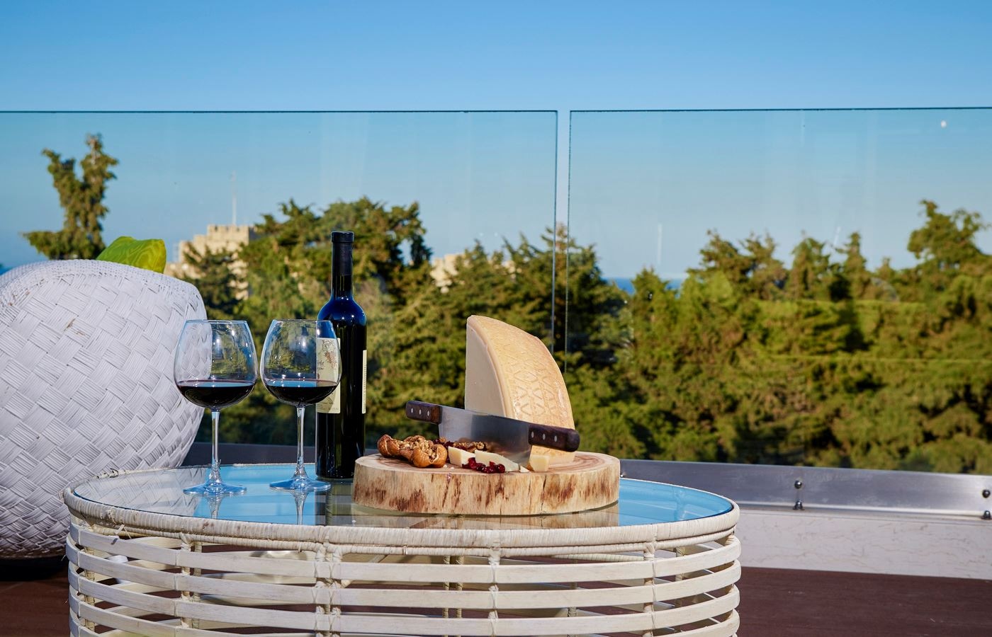 bars-galaxy-roof-lounge-bar