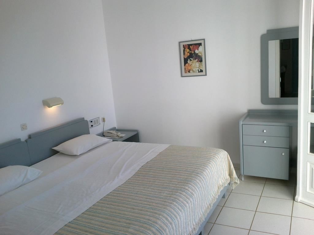 rooms-apartment-1-bedroom-seaview