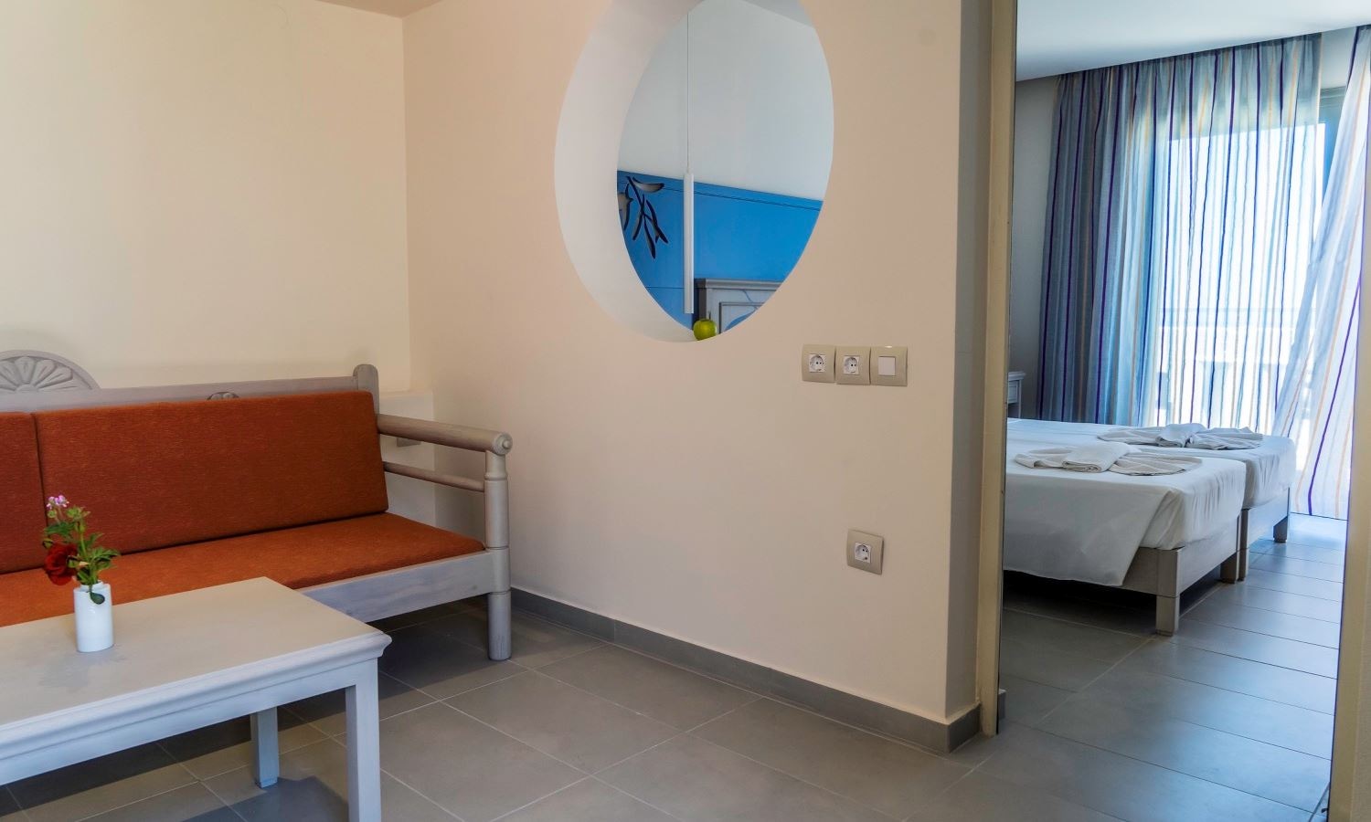 rooms-one-bedroom-suite-jacuzzi