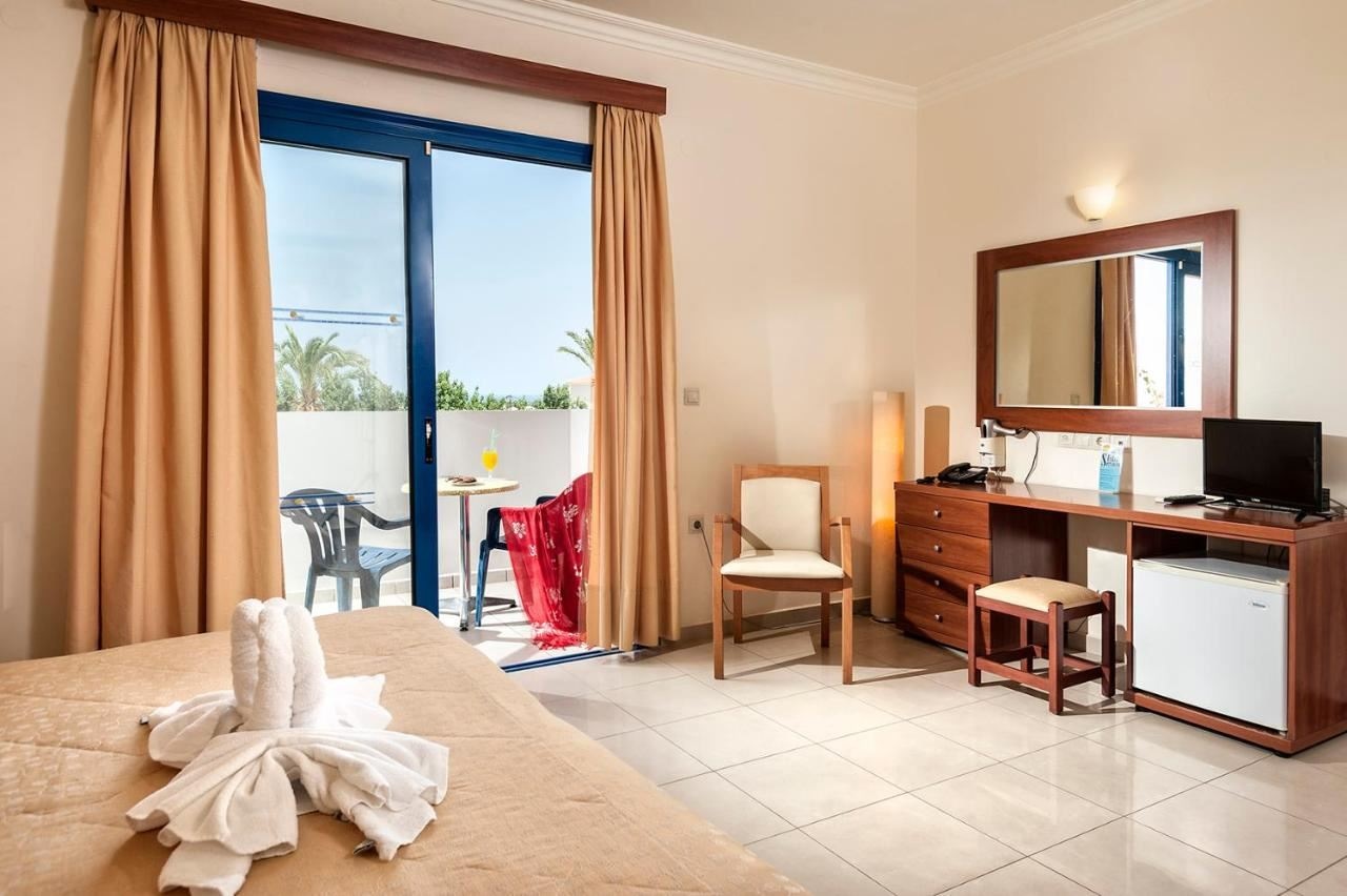 rooms-room-double-balcony-or-terrace