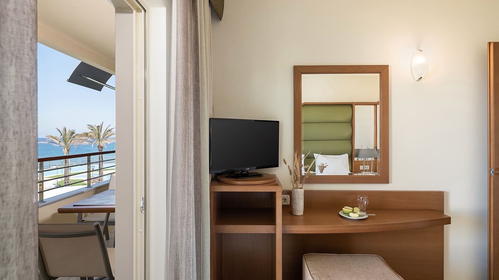 rooms-sea-view-suite