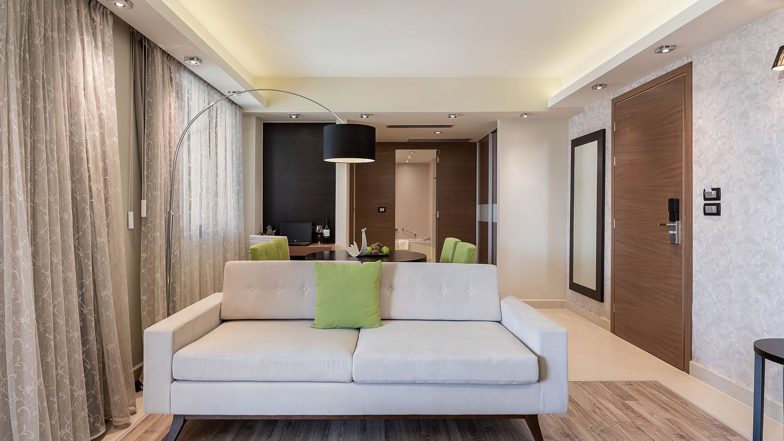 rooms-luxury-executive-suite-with-private-pool-inland-view