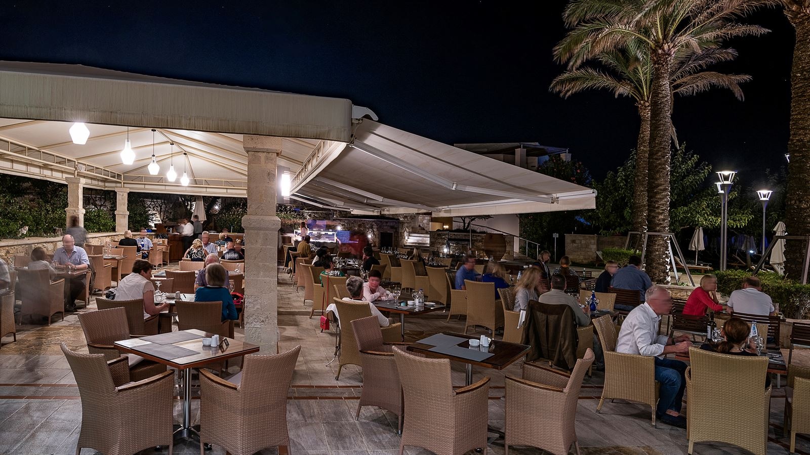 restaurants-a-la-carte-restaurant