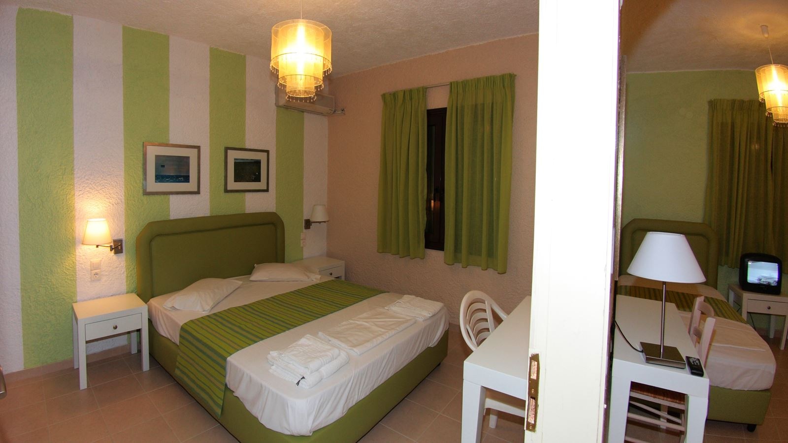 rooms-1-bedroom-apartment