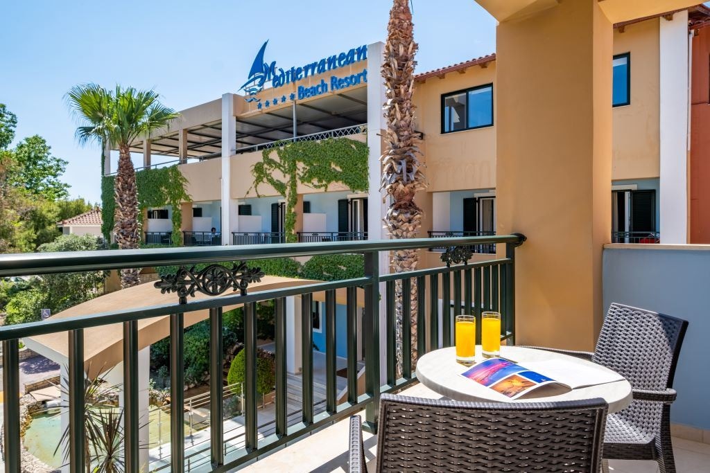 rooms-superior-room-main-building