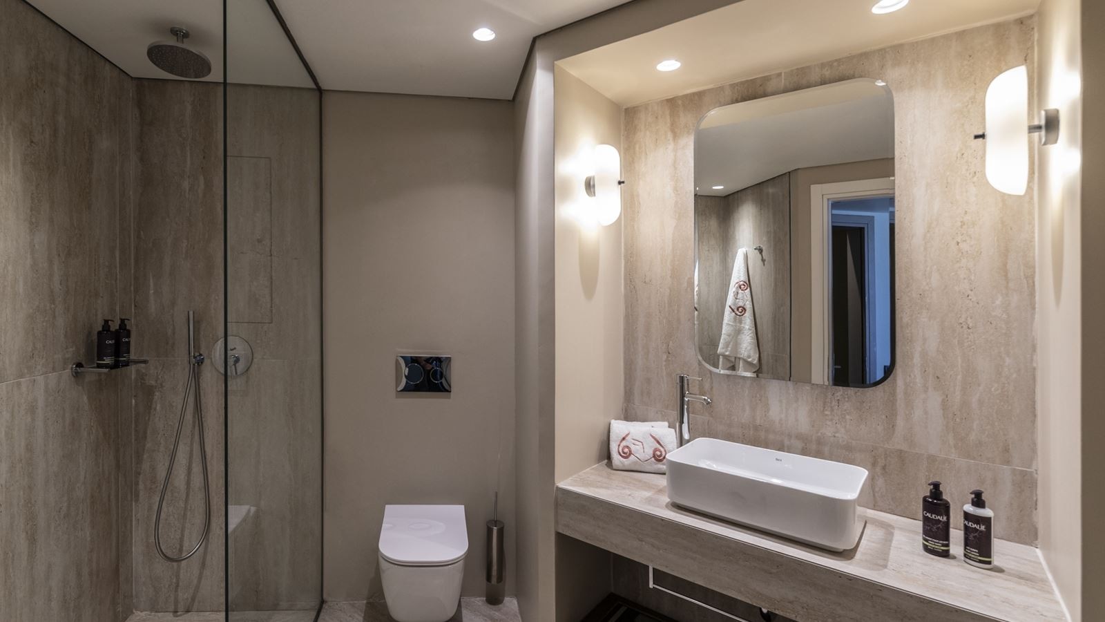 rooms-superior-double-side-sea-view