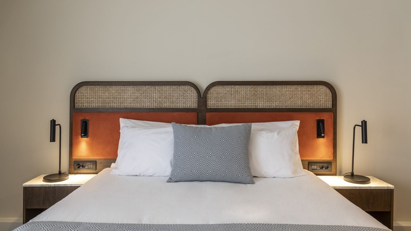 rooms-superior-double-side-sea-view