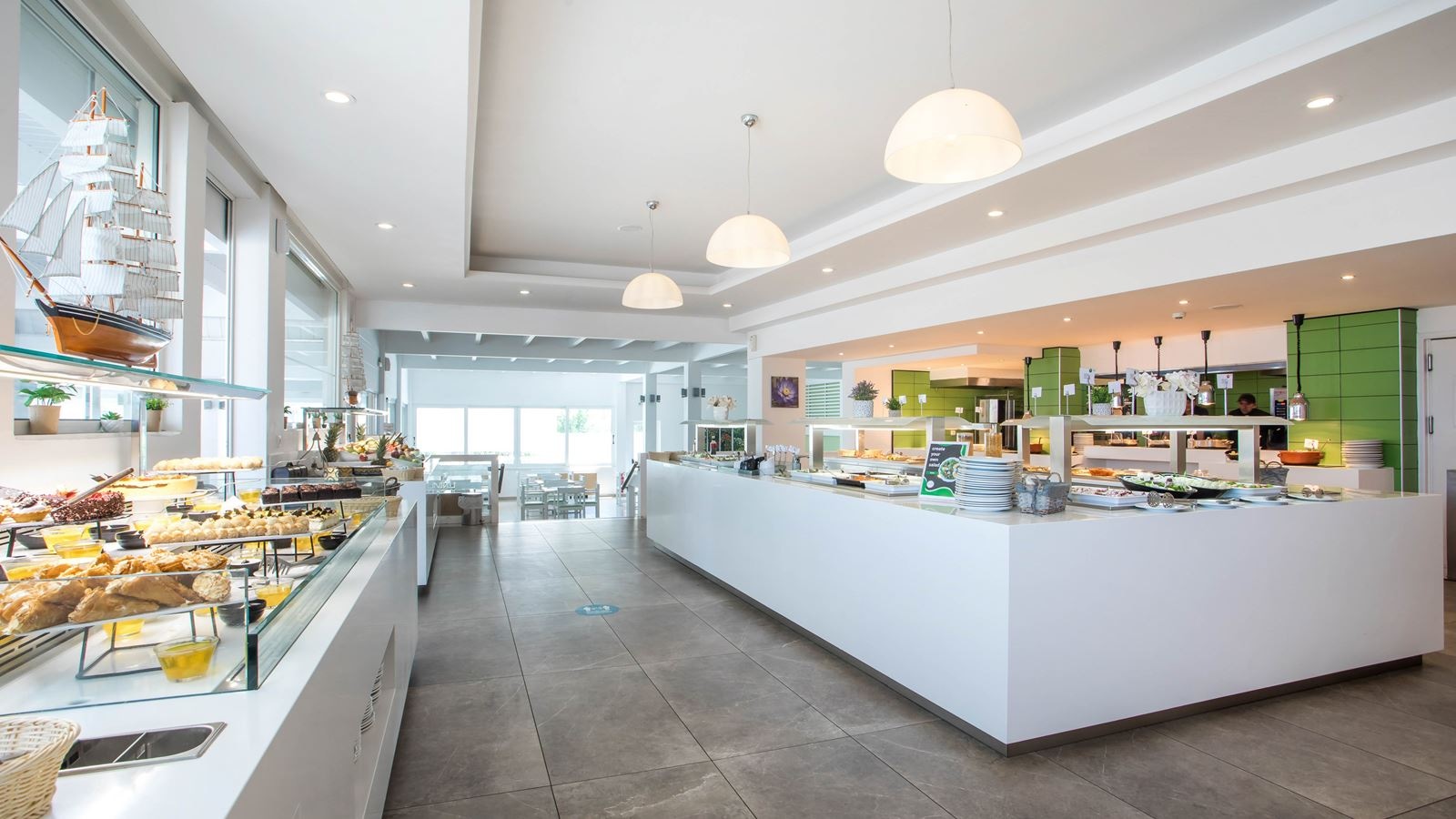 restaurants-main-restaurant-athena