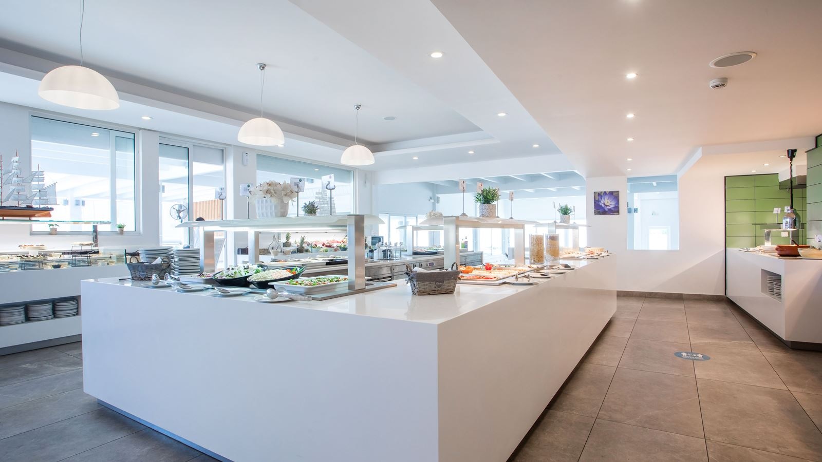 restaurants-main-restaurant-athena