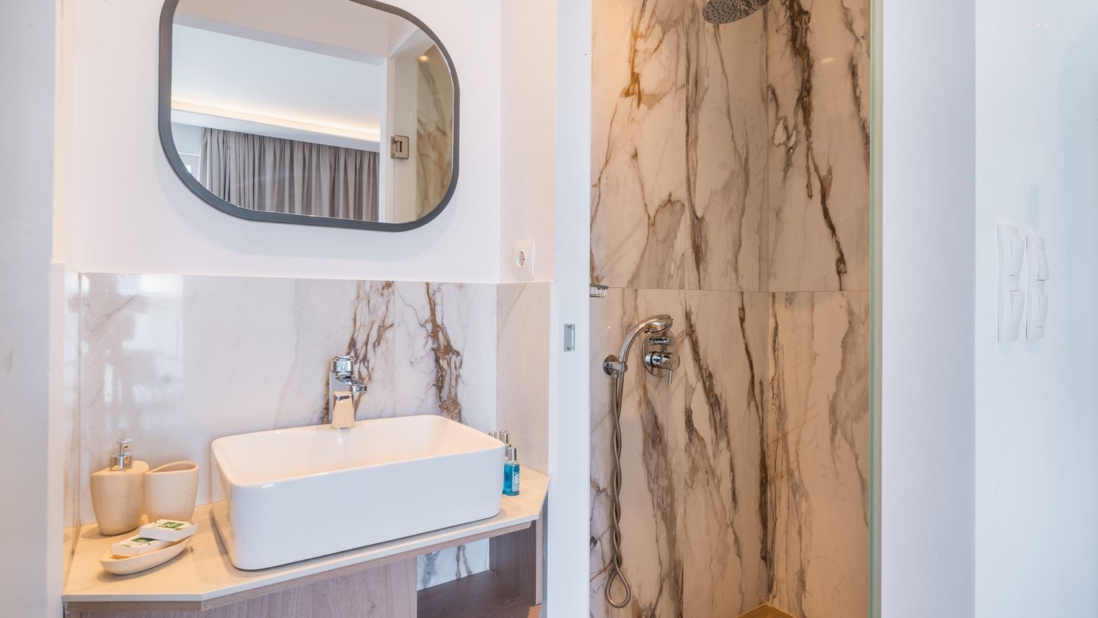 rooms-room-superior-double