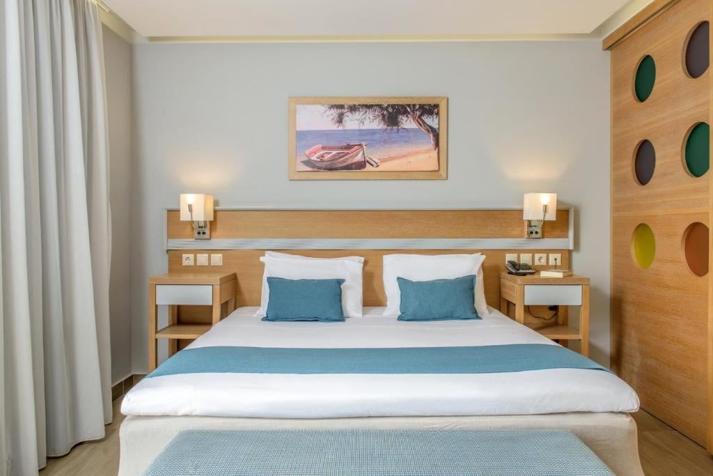 rooms-family-superior-garden-view-sliding-door-40