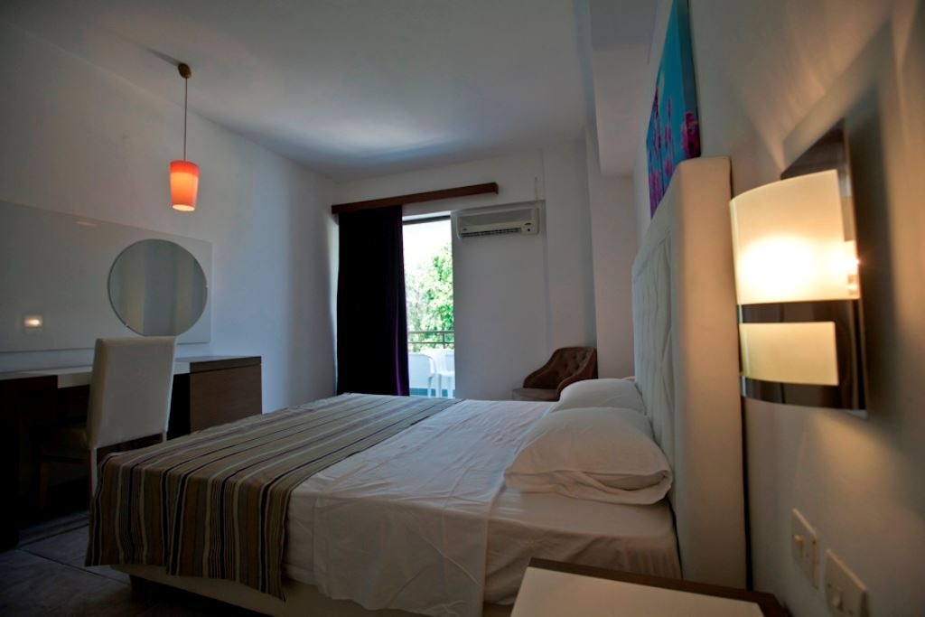 rooms-room-standard-singleuse-balcony-or-terrace