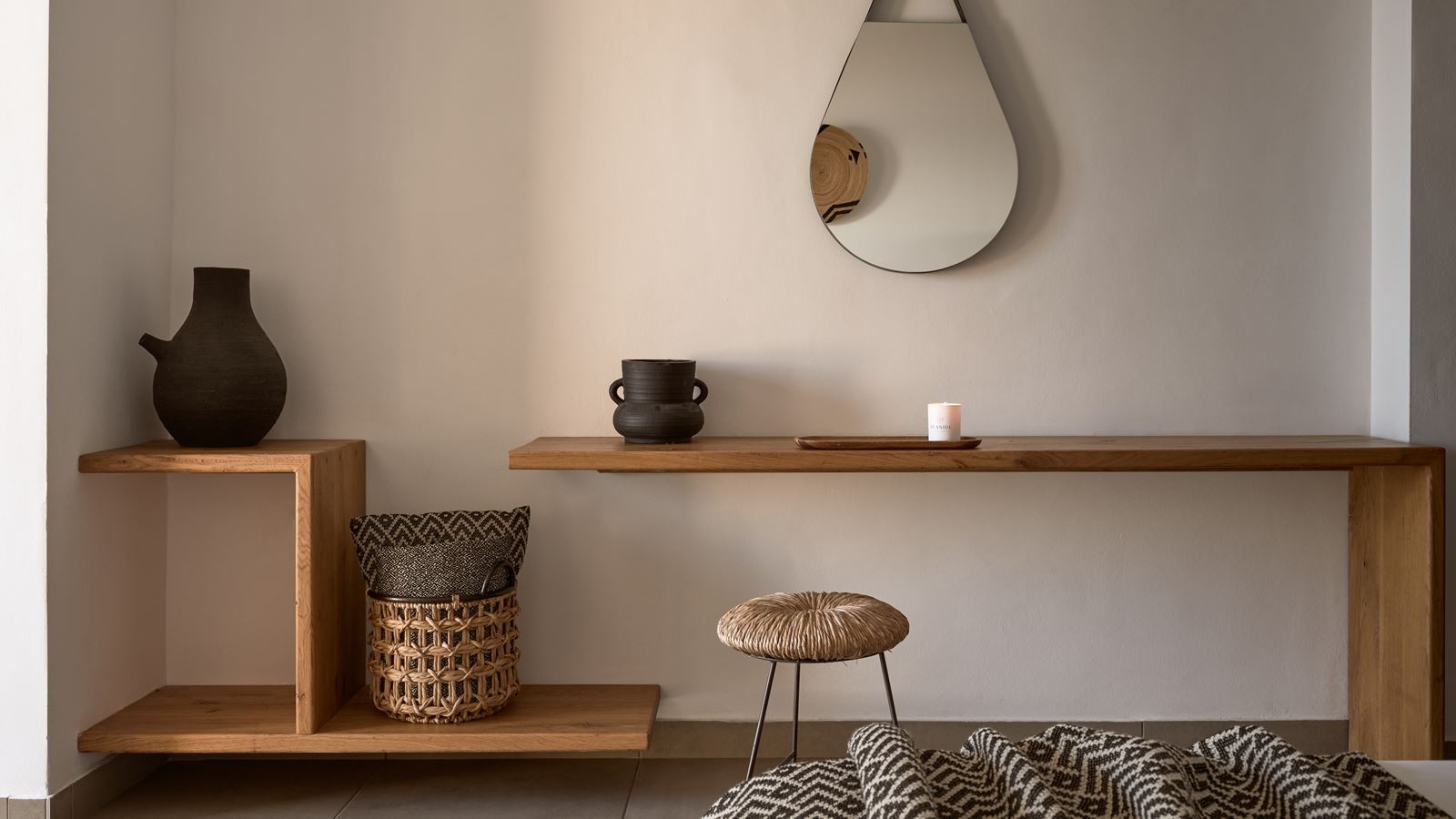 rooms-prime-room-land-view