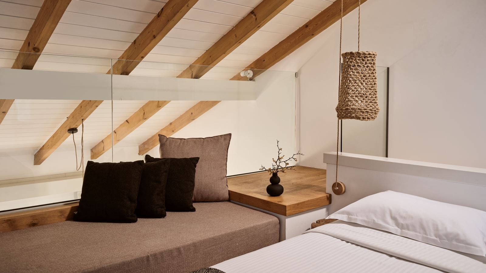 rooms-loft-suite-sea-view