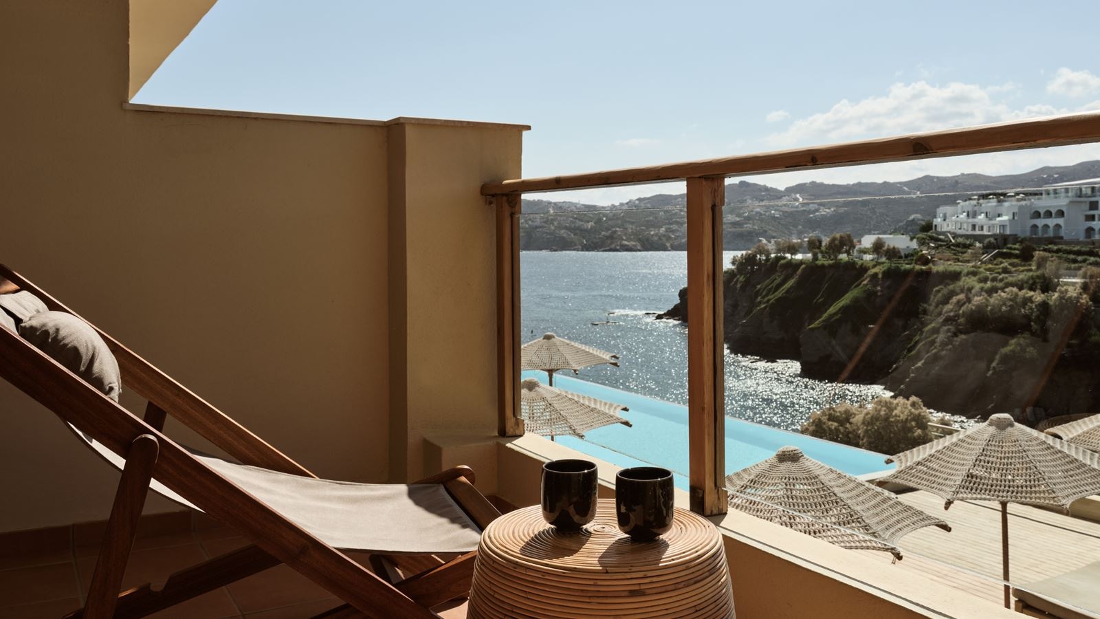 rooms-prime-room-side-sea-view