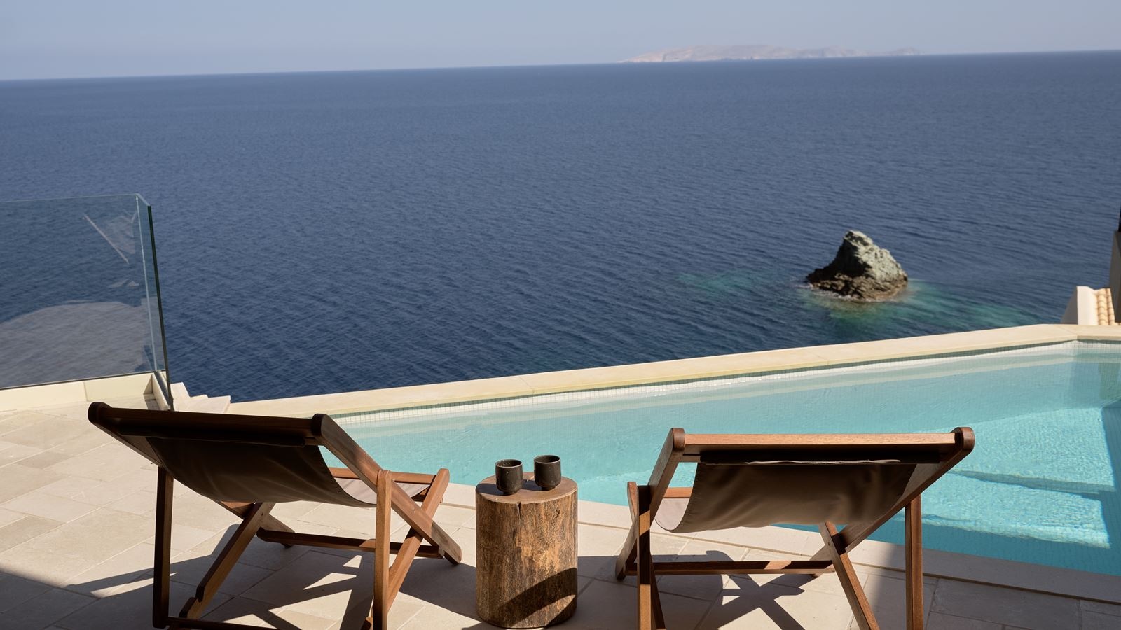 rooms-summer-suite-sea-view-private-pool