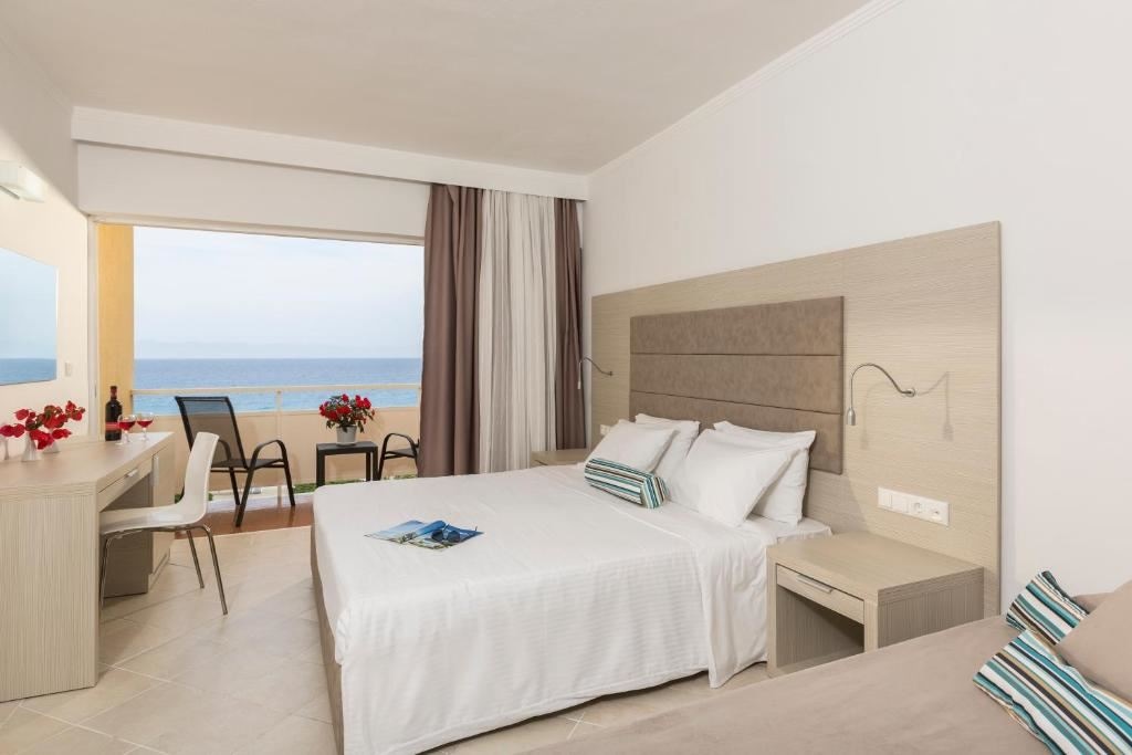 rooms-double-sea-view-with-balcony