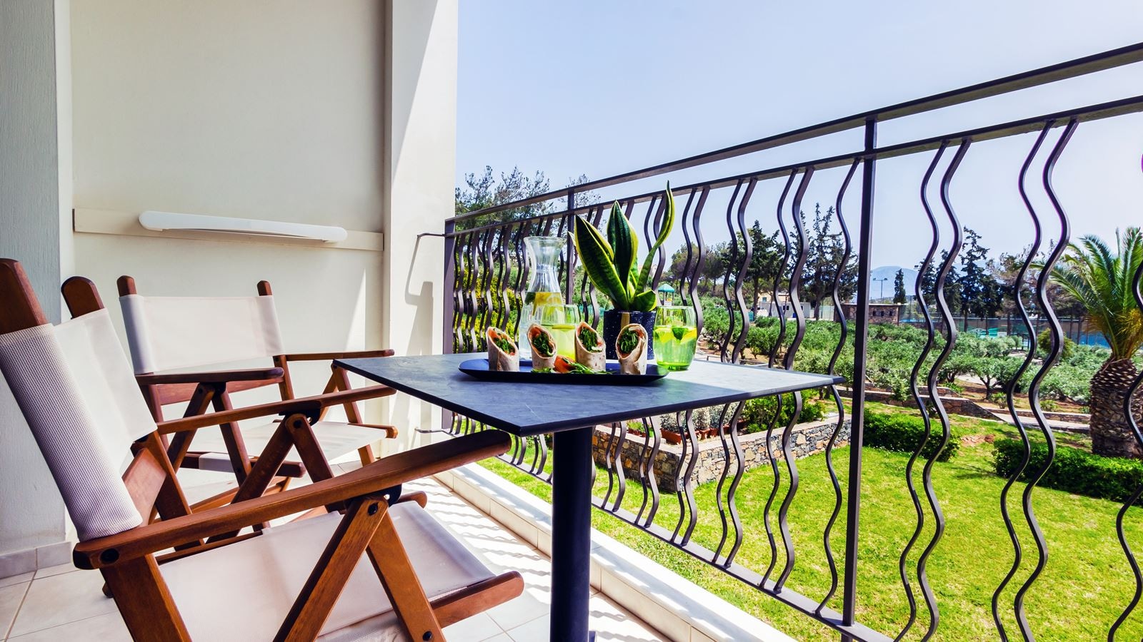 rooms-double-deluxe-room-garden-view