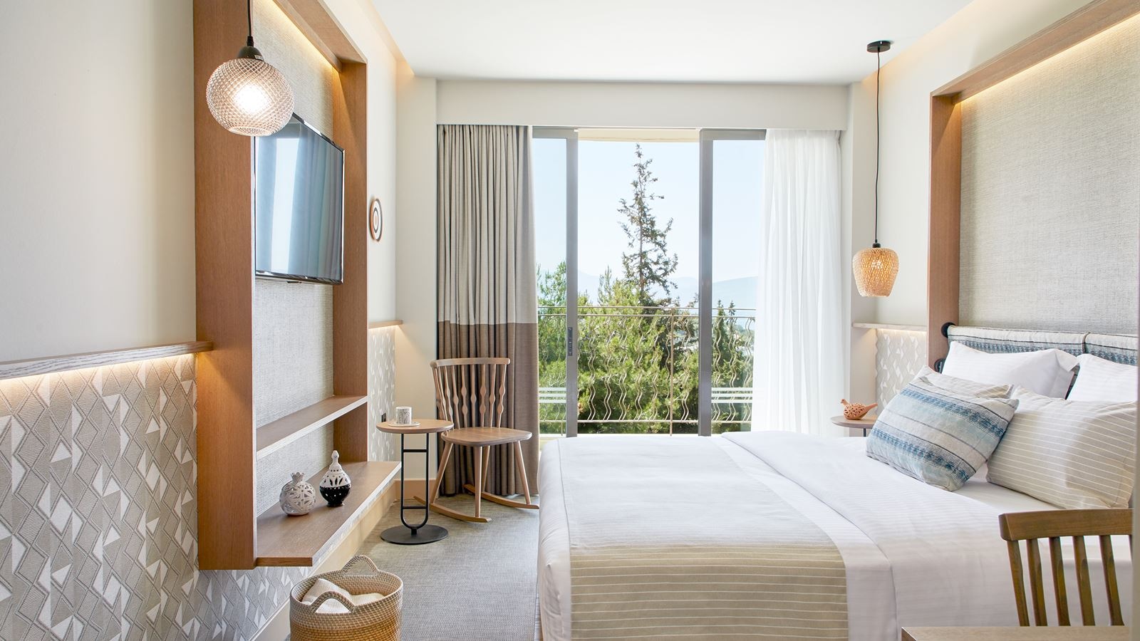 rooms-double-deluxe-room-garden-view