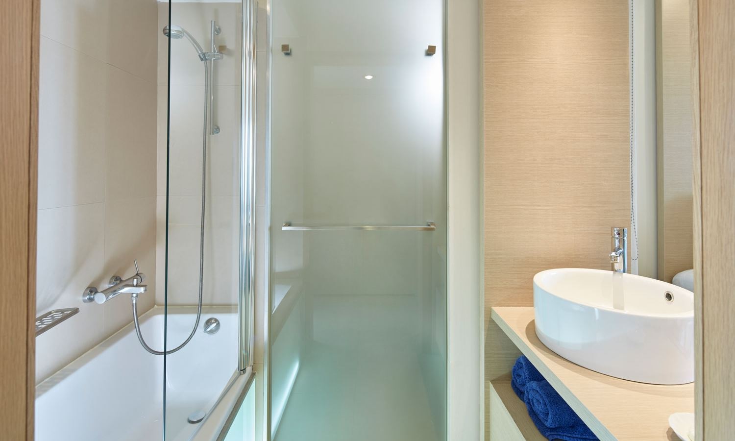 rooms-room-double-balcony-or-terrace