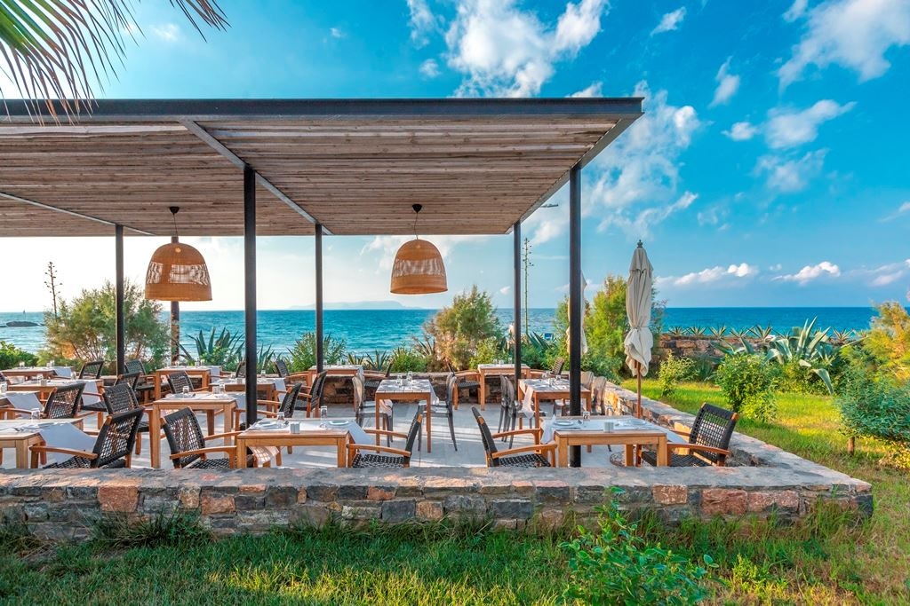 restaurants-main-building