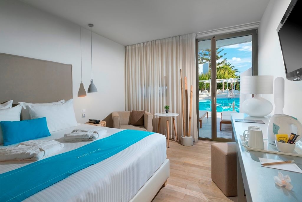 rooms-double-shared-pool-type-b