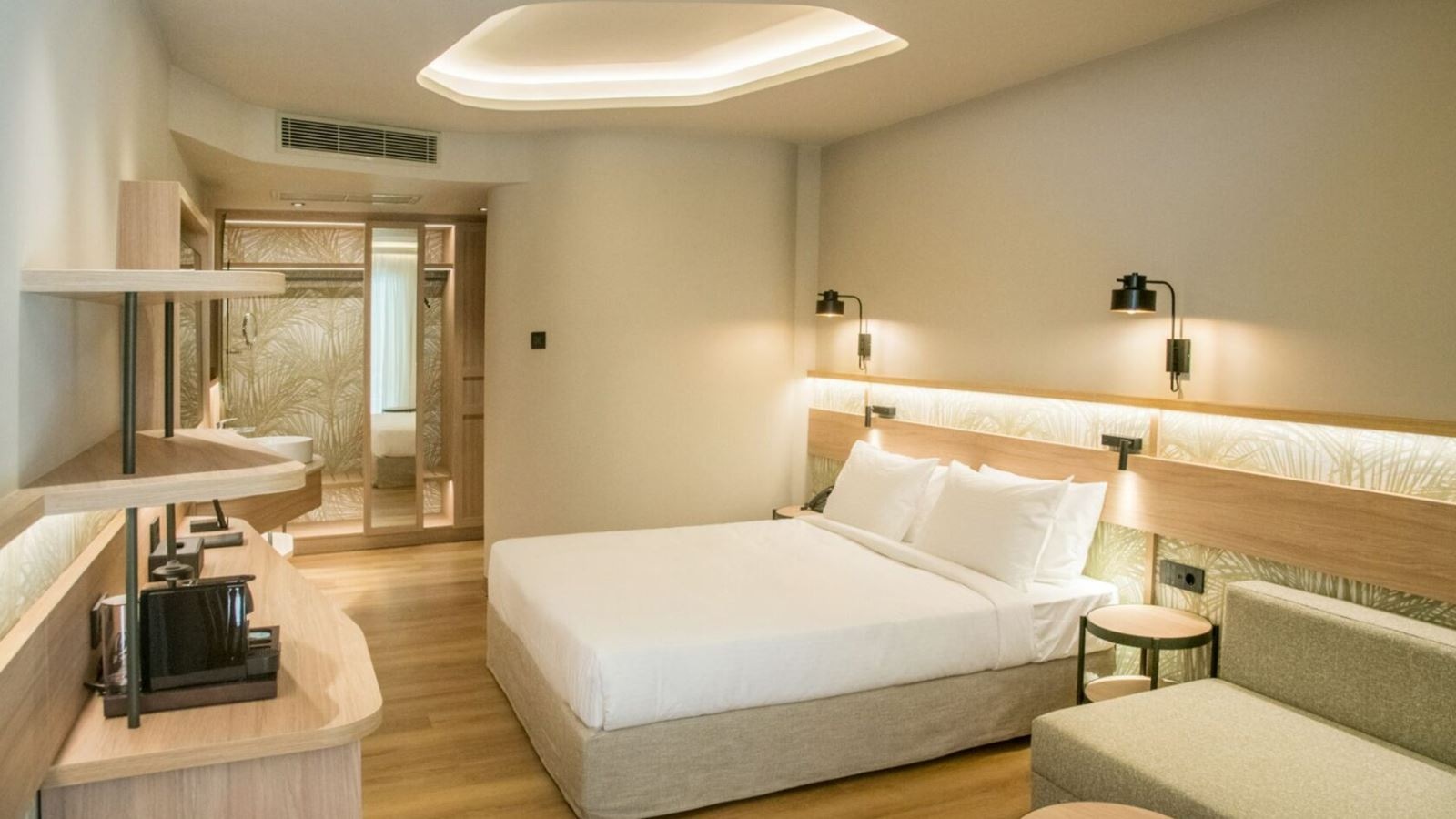 rooms-family-room-garden-view-with-sharing-pool