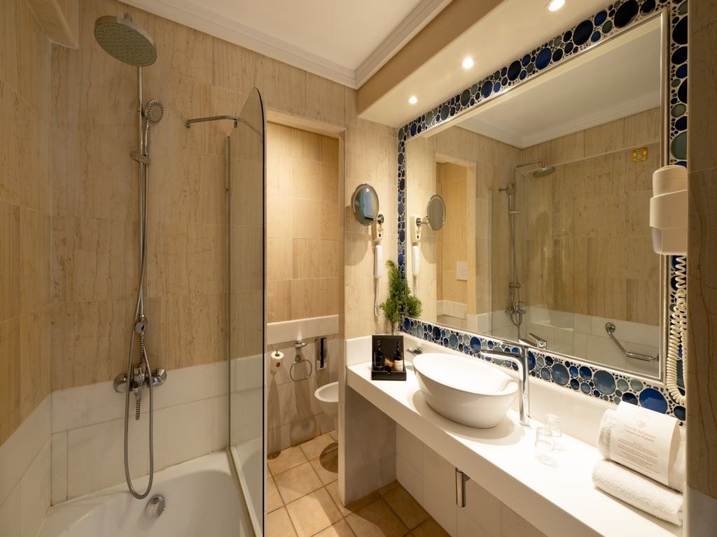 rooms-superior-bungalow-sea-view